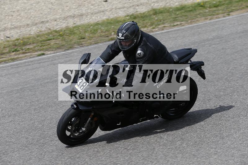 /10 20.04.2026  Pluess Moto Sport ADR/Einsteiger/38